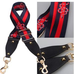 NWOT Clearly Bag Strap Snake in Navy